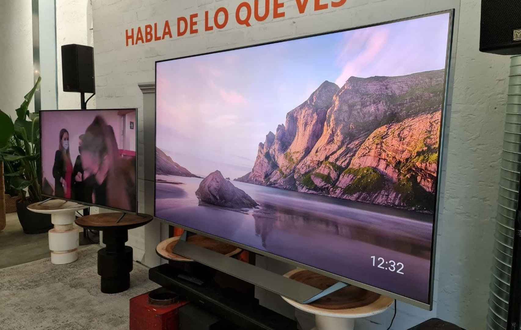 Xiaomi TV Q1E in two sizes