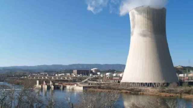 Vista de la central nuclear de Ascó, en Tarragona.