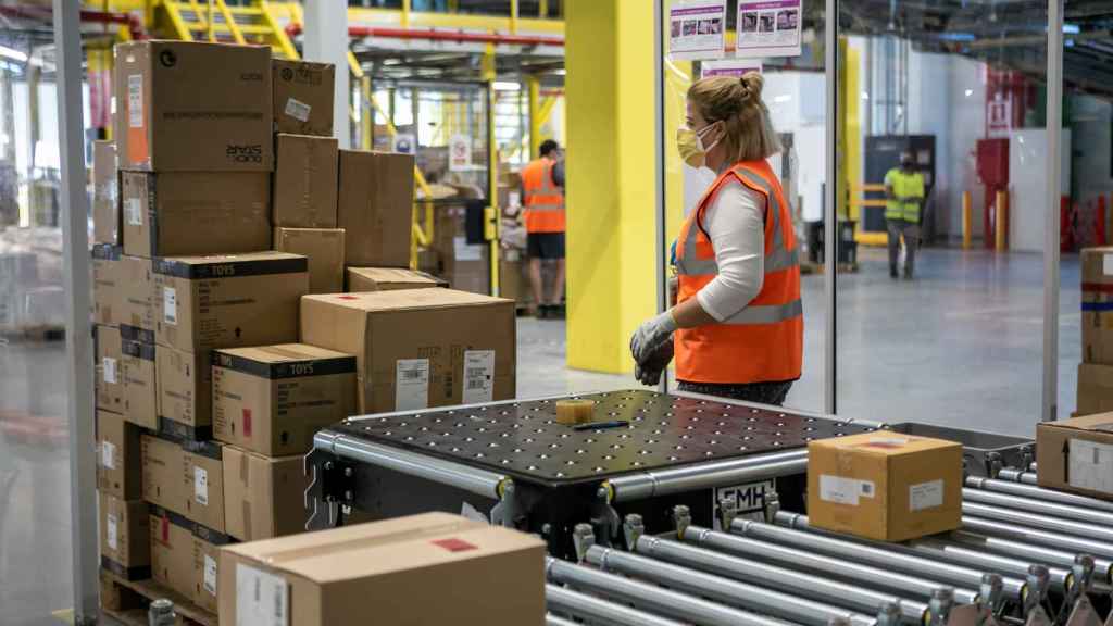 Amazon ha inaugurado en Illescas (Toledo) un segundo almacén logístico. Fotos: JCCM.