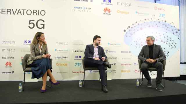 Leticia López Domingo, experta en Innovación y Coche Conectado en Telefónica España y Juan Videgain, KAM de la cuenta Telefónica de España en Teldat