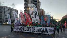 Una imagen de la manifestación contra el ERE de Unicaja en Málaga este martes.