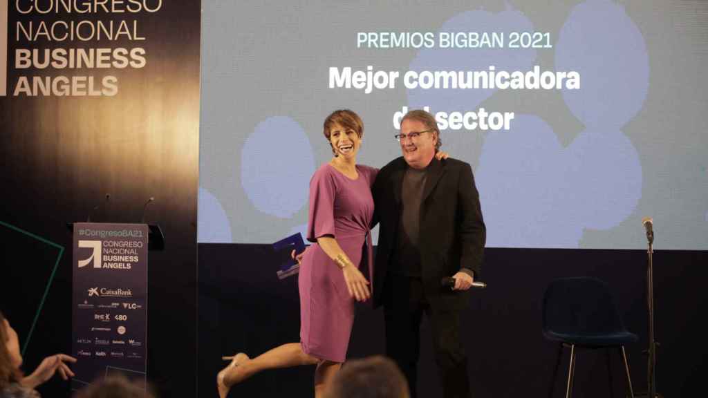 La comunicadora Helena Díez Fuentes fue otra de las galardonadas durante la última edición de los premios de la asociación de inversores privados.
