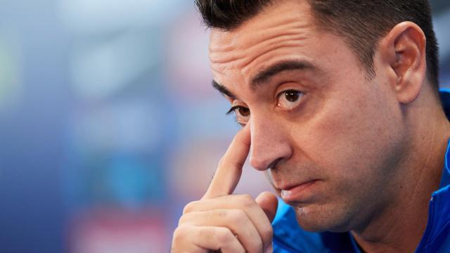 Xavi Hernández en rueda de prensa con el Barça