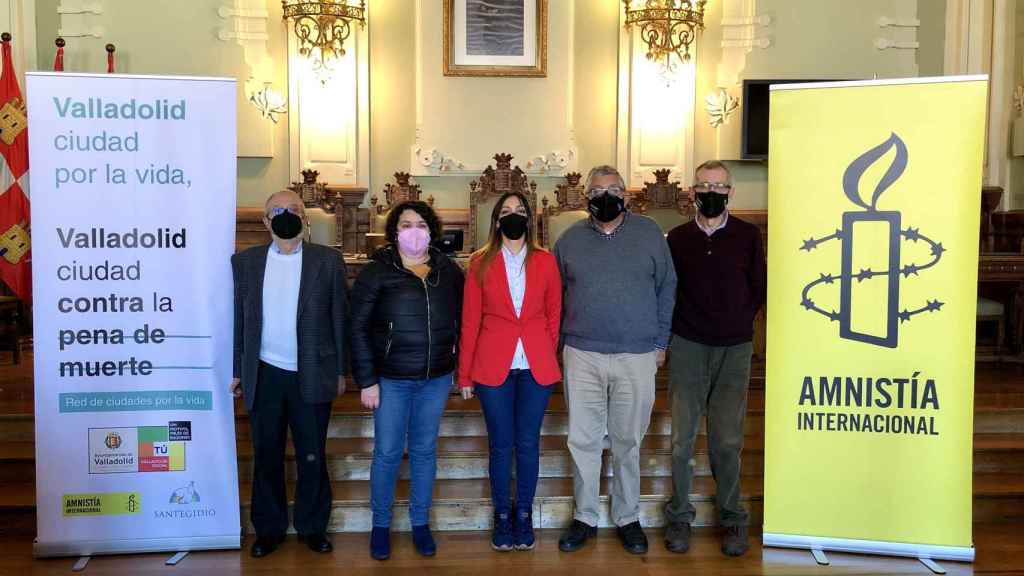 El Ayuntamiento de Valladolid ha acogido el acto institucional de Ciudades por la vida
