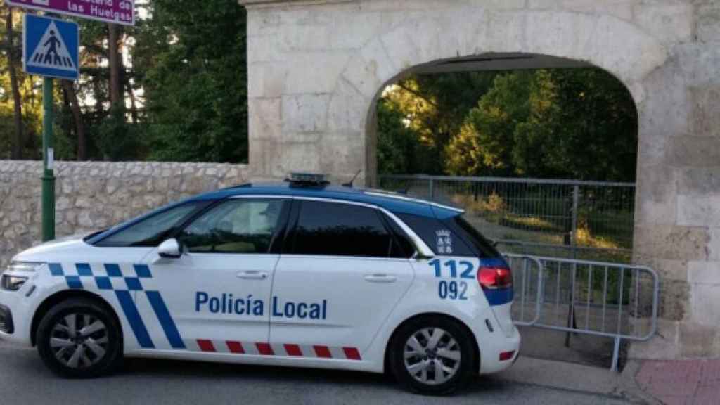 Imagen de una coche de la Policía Local de Burgos