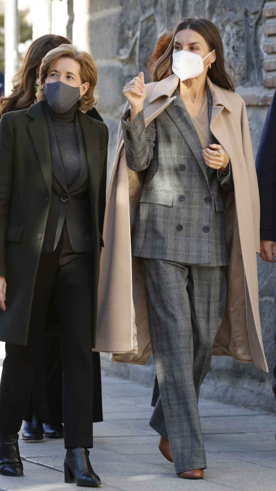 La reina Letizia junto a la presidenta de Patrimonio nacional, Ana de la Cueva.