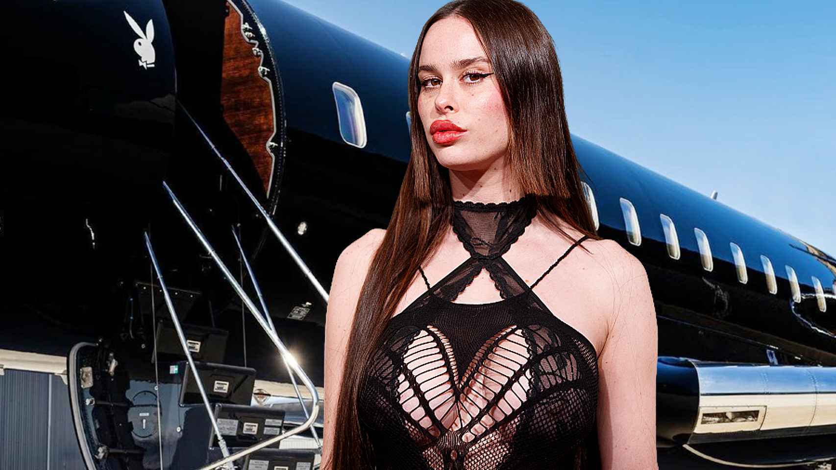 María Forqué junto al renovado jet privado de Playboy, en un montaje de Jaleos.