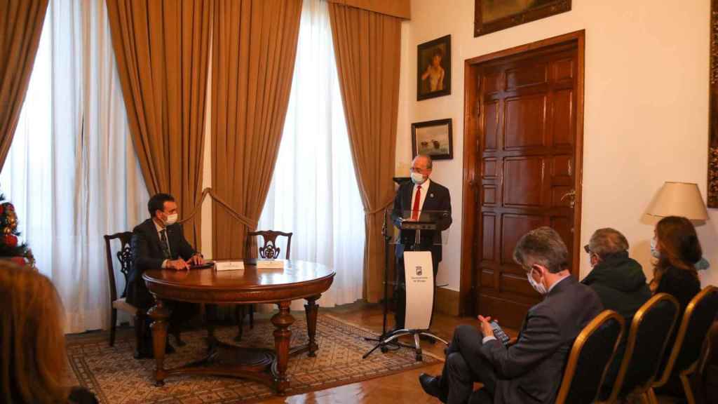 Firma del protocolo de colaboración entre el Ayuntamiento de Málaga y la Universidad de Mondragón.
