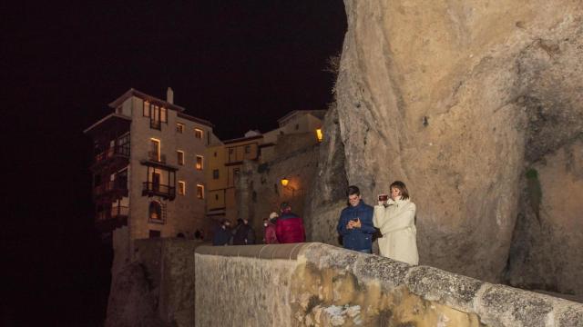 Los peatones vuelven al puente de San Pablo y Cuenca recupera su estampa más icónica