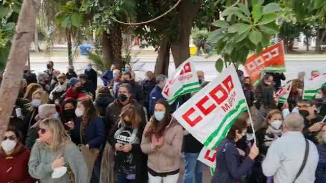 Vídeo: así ha sido la segunda jornada de huelga en Málaga por el ERE de Unicaja Banco.