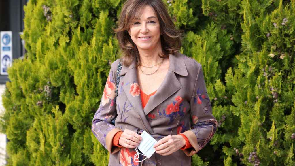 La presentadora Ana Rosa Quintana en una imagen tomada el pasado 2 de noviembre a las puertas de Telecinco.