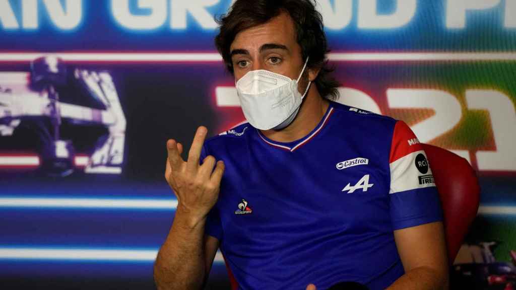 Fernando Alonso en la rueda de prensa oficial del Gran Premio de Arabia Saudí