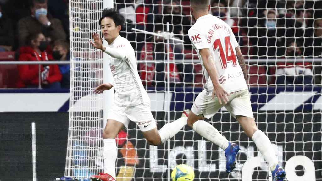 Takefusa Kubo celebra su gol en el Wanda Metropolitano ante el Atlético de Madrid