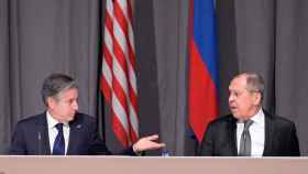 El secretario de Estado estadounidense, Anthony Blinken, y el ministro de Exteriores ruso, Serguéi Lavrov, el jueves.