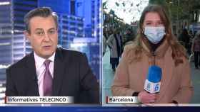 Increpan en directo a unos reporteros de Telecinco al grito de “mercenarios” y “plandemia”