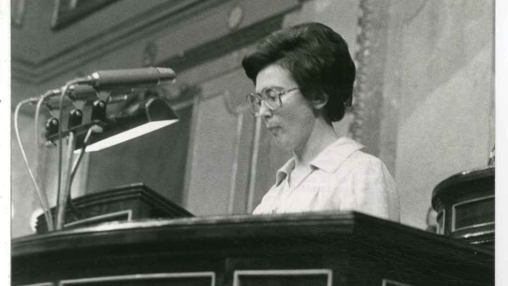 María Belen Landáburu González, procuradora de las Cortes españolas y senadora en 1976.