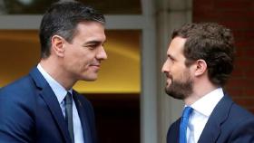 Pedro Sánchez y Pablo Casado, en la Moncloa.