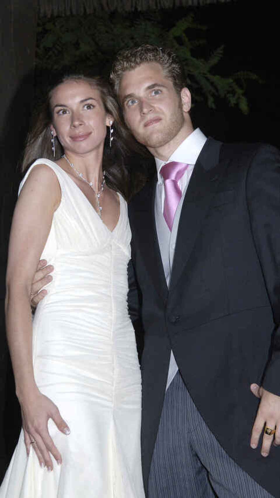 Alba Santana junto a su marido, Aviv.