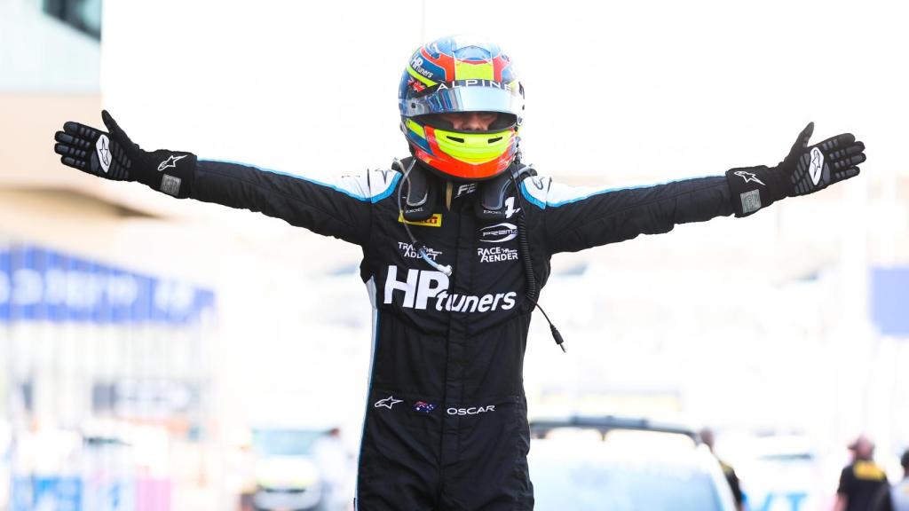 Oscar Piastri, tras ganar el campeonato del mundo de Fórmula 2.