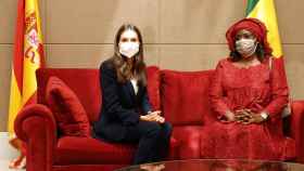 La reina Letiz junto a la primera dama de la República de Senegal, Marie Faye Sall.