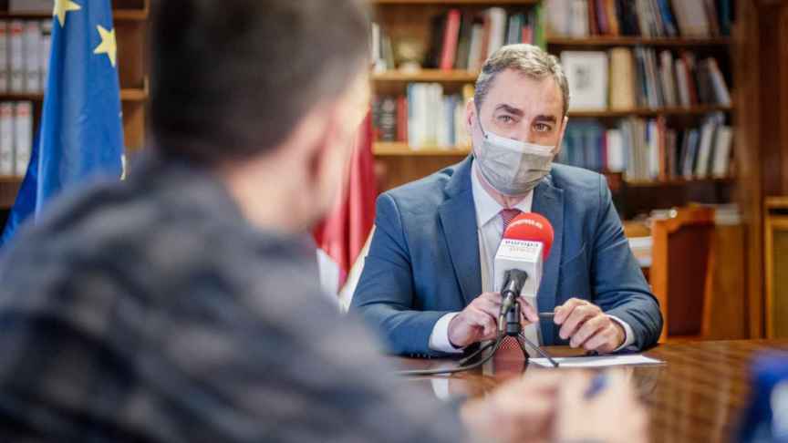 El delegado del Gobierno en Castilla-La Mancha, Francisco Tierraseca, en una entrevista con Europa Press