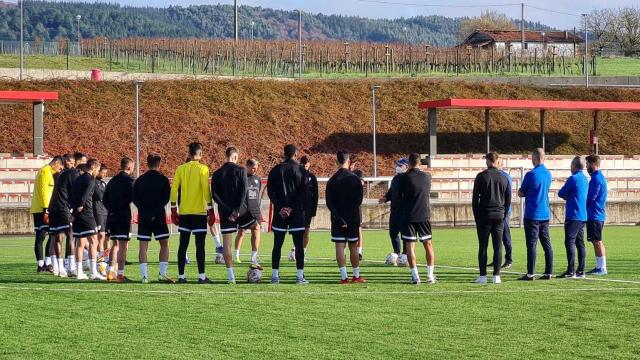 Entrenamiento del Málaga CF en Lezama tras su partido contra el Eibar.