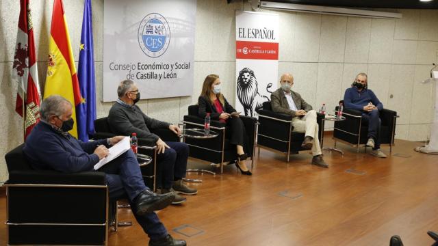 Mesa redonda sobre el campo de Castilla y León