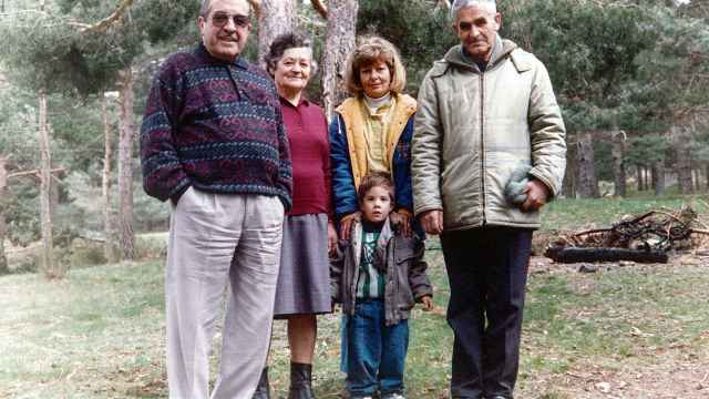 Víctor Rodríguez con algunos de sus familiares