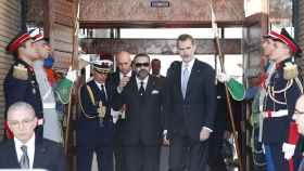 El rey Mohamed VI recibe al Rey de España, Felipe VI, en Rabat, en una imagen de 2019.