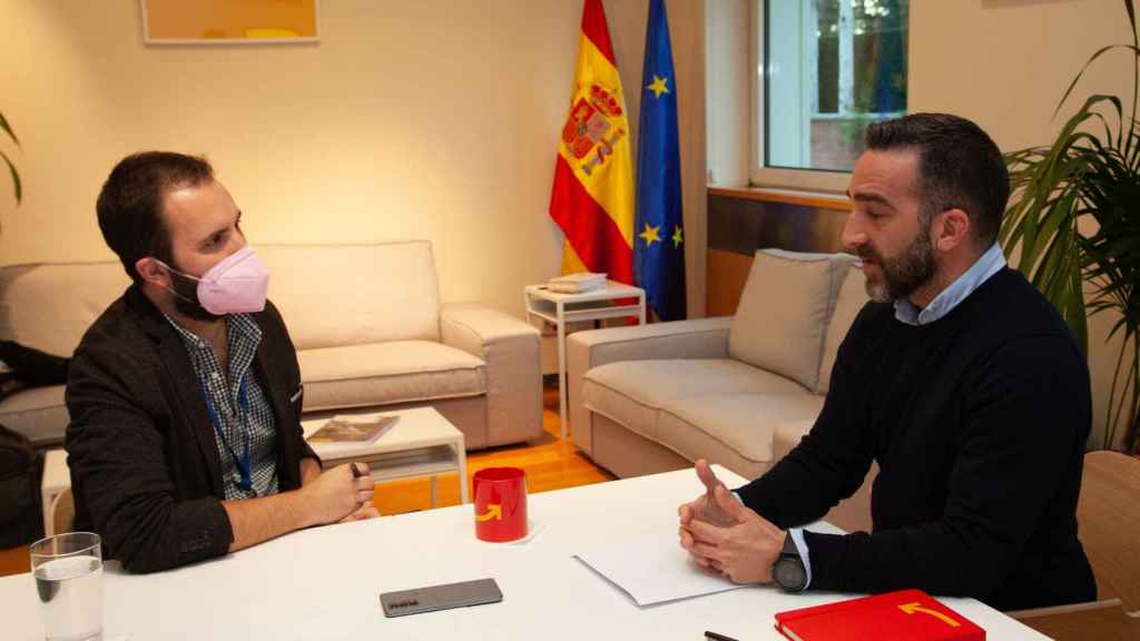 Francisco Polo, Alto Comisionado para España Nación Emprendedora, durante su entrevista con el subdirector de D+I, Alberto Iglesias Fraga. Foto: Mila Lafuente