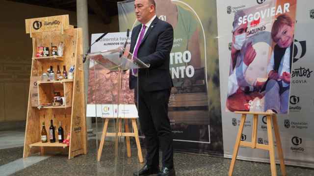 El presidente de la Diputación de Segovia, Miguel Ángel de Vicente, durante la presentación de la campaña 'Alimenta tus sueños'