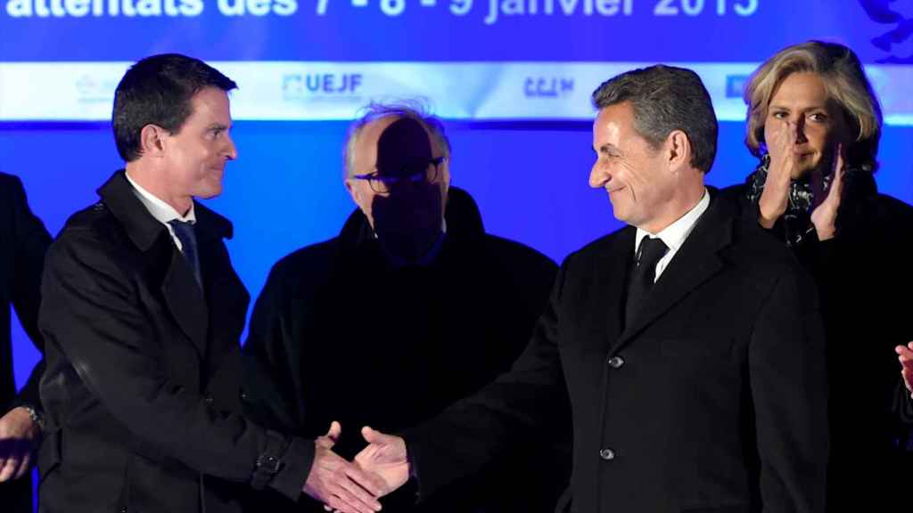Pécresse, detrás de Sarkozy en un acto institucional.