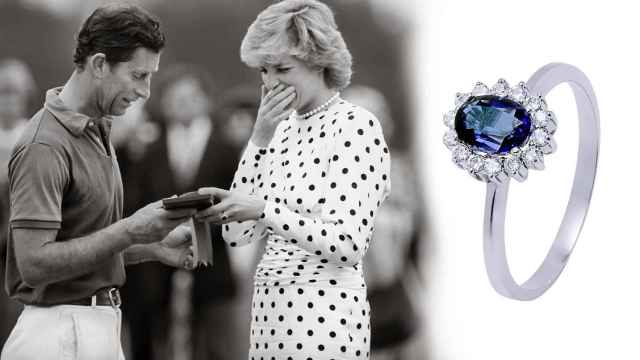 El príncipe Carlos y Diana de Gales, en una imagen de archivo; y el anilo de Customima.