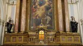 Las dos esculturas, en el retablo de la iglesia del Monasterio de la Encarnación.