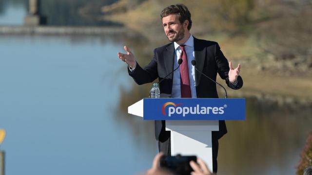 el presidente nacional del PP, Pablo Casado, este viernes, en La Coruña.
