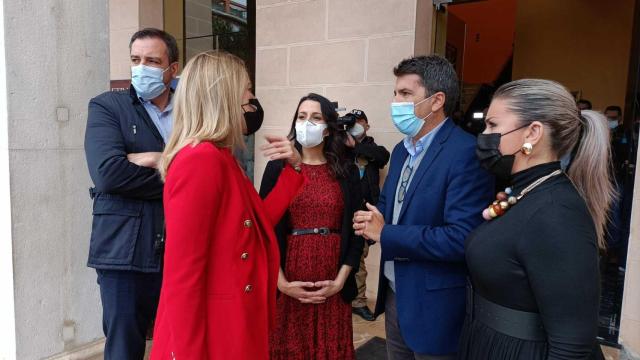 Carlos Mazón (PP) e Inés Arrimadas (Cs), en su último encuentro en Alicante.