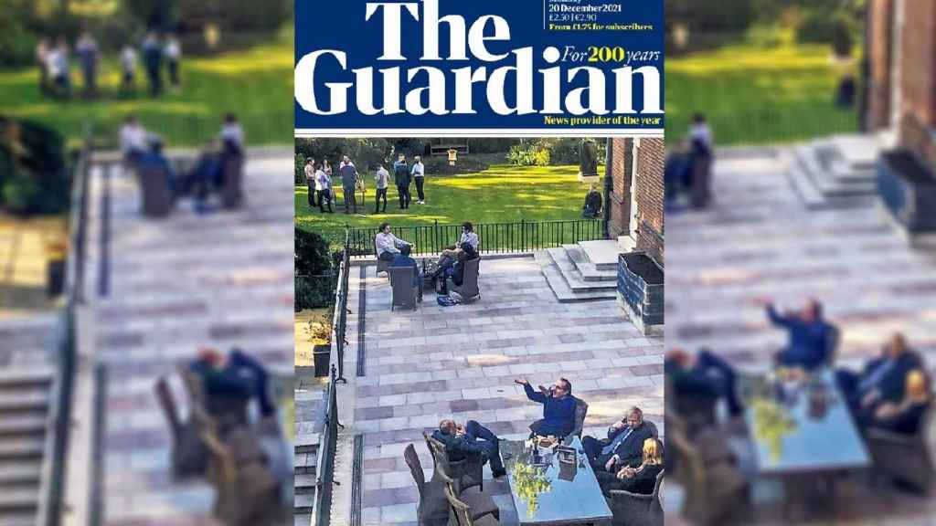 Imagen de portada de 'The Guardian' que confirma la reunión social de Boris Johnson en mayo de 2020.