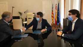 La Diputación y la UMH renuevan el acuerdo de colaboración por el Cenid.