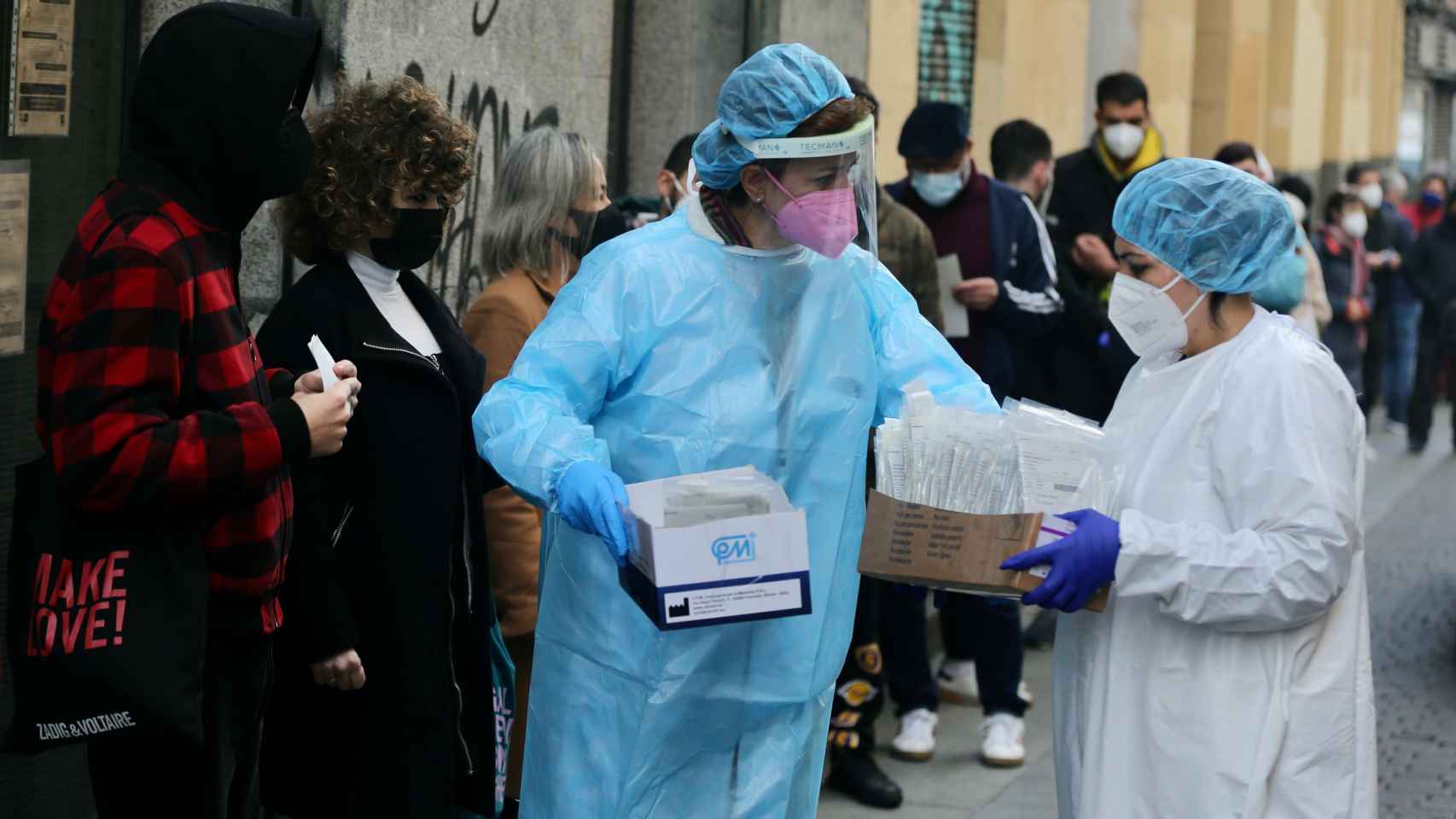 Últimas noticias coronavirus | España registra récord diario de contagios  por segundo día consecutivo con 60.041 nuevos casos
