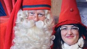 Cristina, la elfa española a la que Papá Noel le dio trabajo en un viaje a Laponia.
