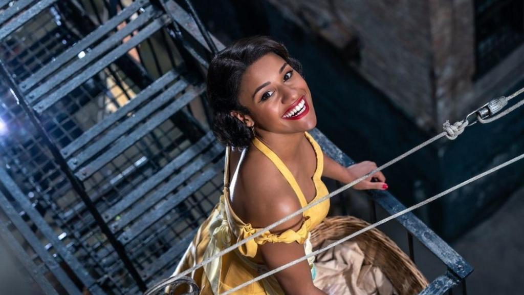 Ariana DeBose en una escena de la película.