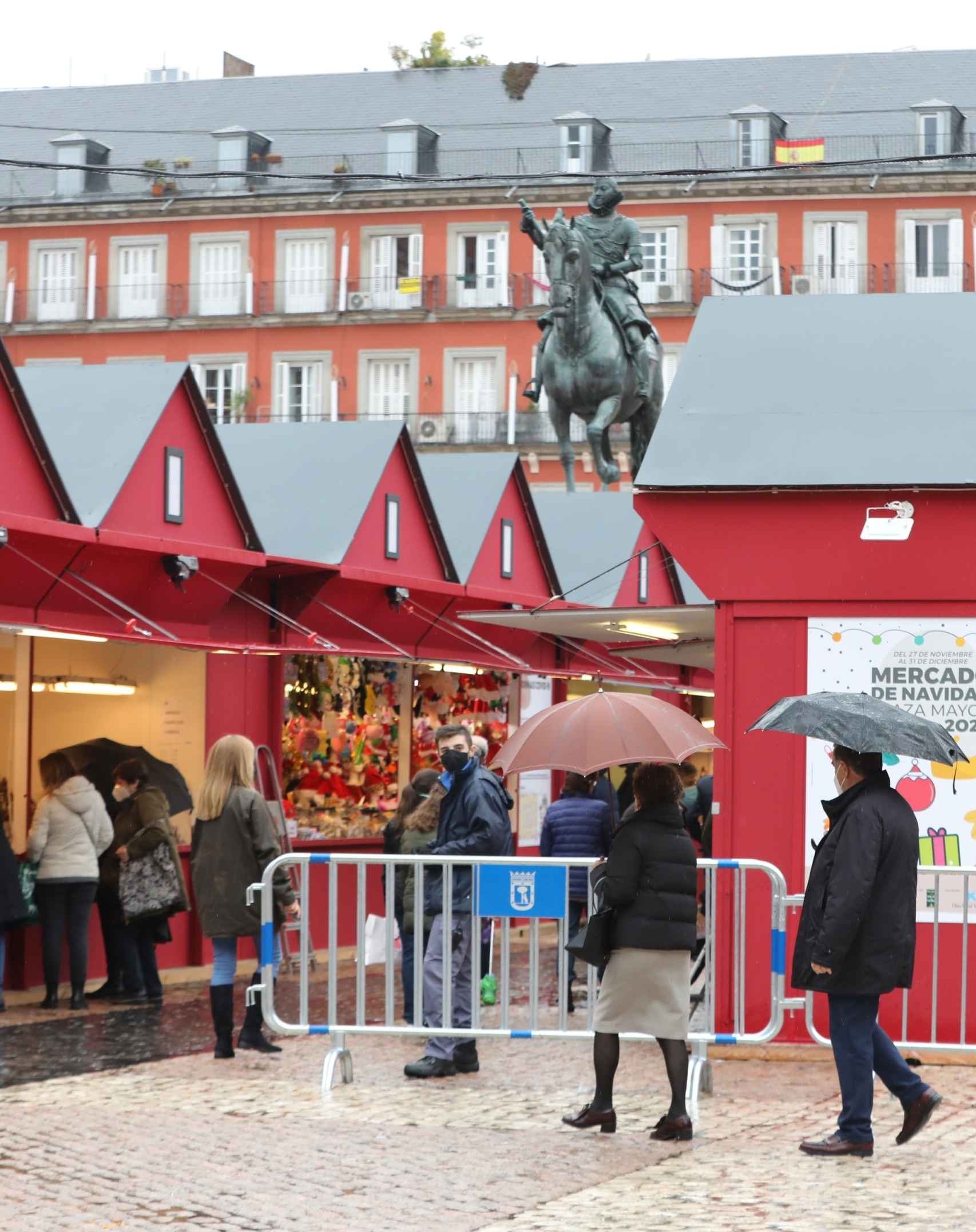 El mercadillo de Navidad en la Plaza Mayor de Madrid.