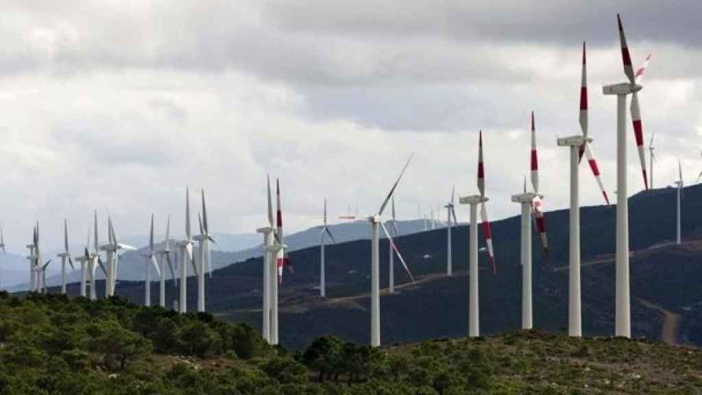 Imagen de un parque eólico en la ciudad marroquí de Tánger.