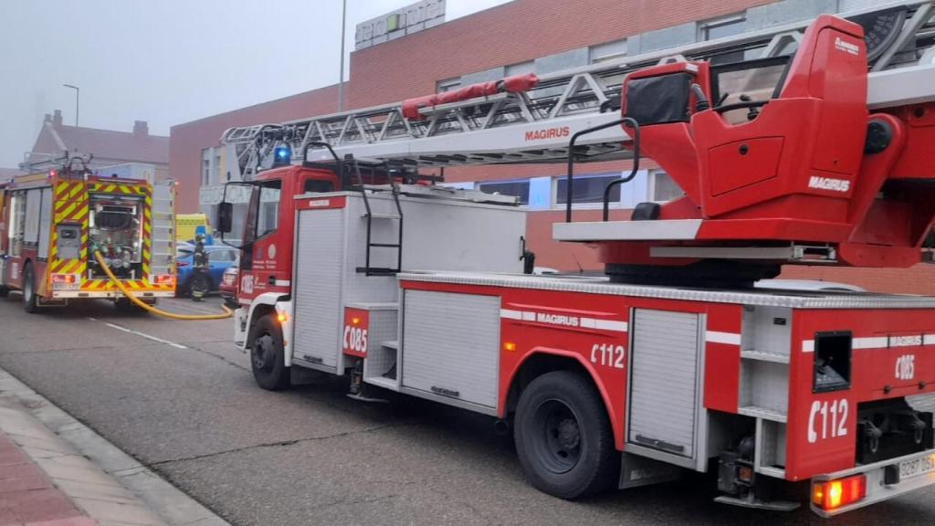 Intervención de los Bomberos de Valladolid en la residencia Gerohotel de Laguna de Duero