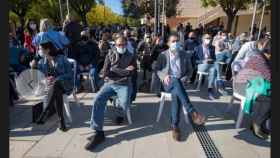 Toni Francés (a la derecha) en la presentación de su candidatura en la Universidad de Alicante ante 700 militantes.