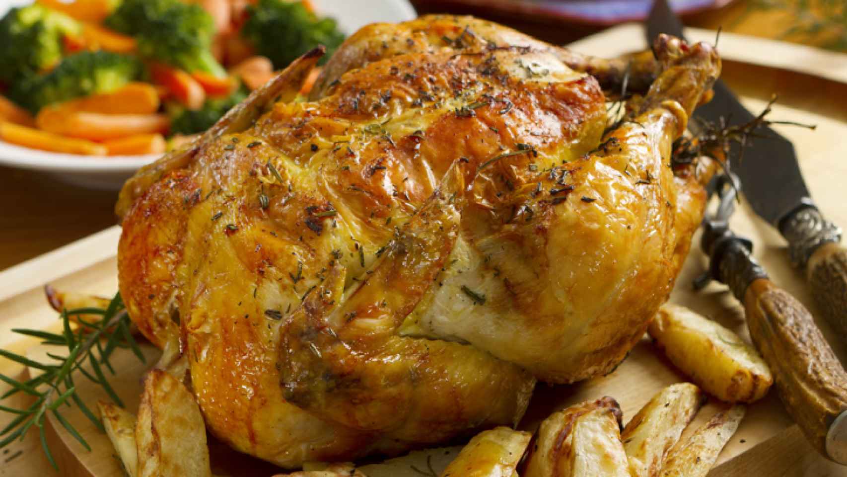 Pollo relleno: la receta de Nochevieja más fácil para triunfar con los invitados