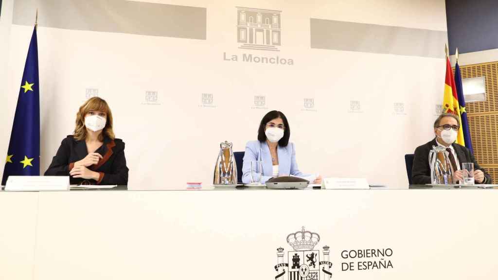 La ministra de Educación, Pilar Alegría; la ministra de Sanidad, Carolina Darias; y el ministro de Universidades, Joan Subirats.