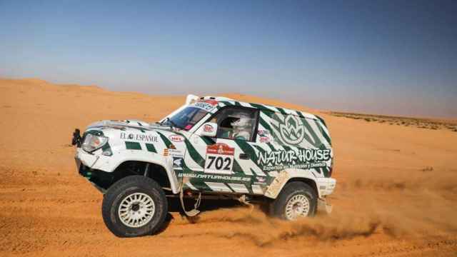 El Toyota Land Cruiser del Naturhouse Raid Team, en la cuarta etapa del Rally Dakar 2022.