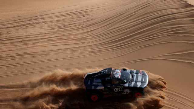 Carlos Sainz durante la octava etapa del Rally Dakar 2022
