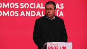 El PSOE-A saca la artillería contra Juanma Moreno por el colapso sanitario en Atención Primaria